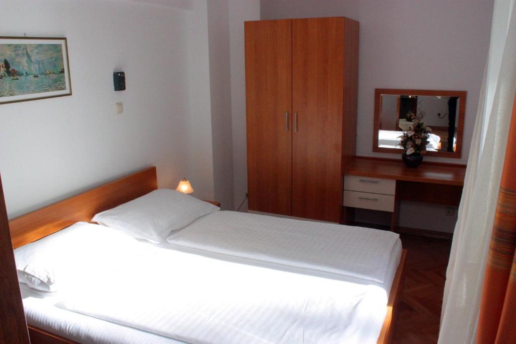 Hotel Concordia Trogir Room photo